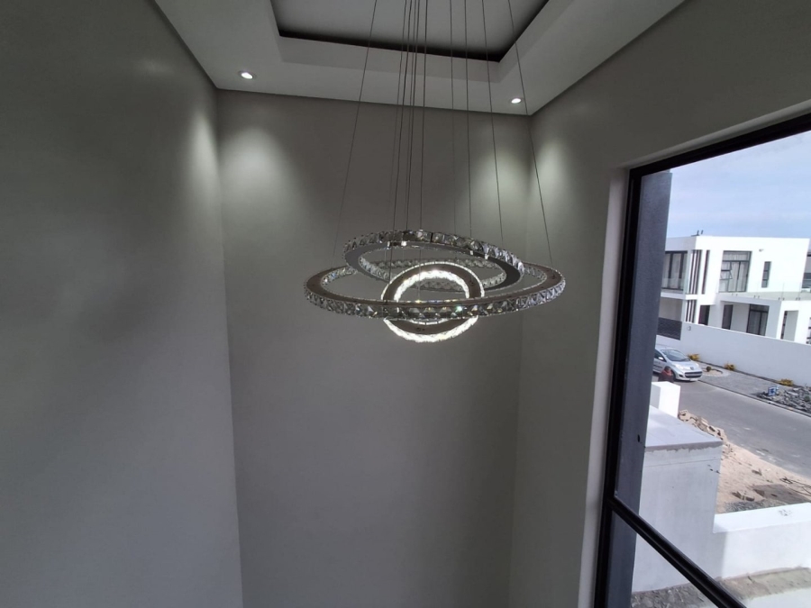 4 Bedroom Property for Sale in Sandown Western Cape